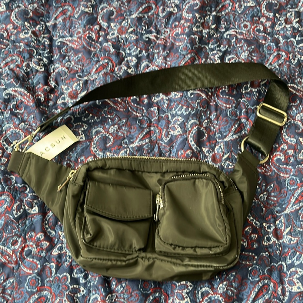 New with tags pacsun bag